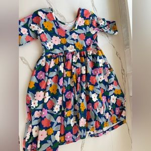 Girls shirt sleeve dress by Hanna Andersson size 8